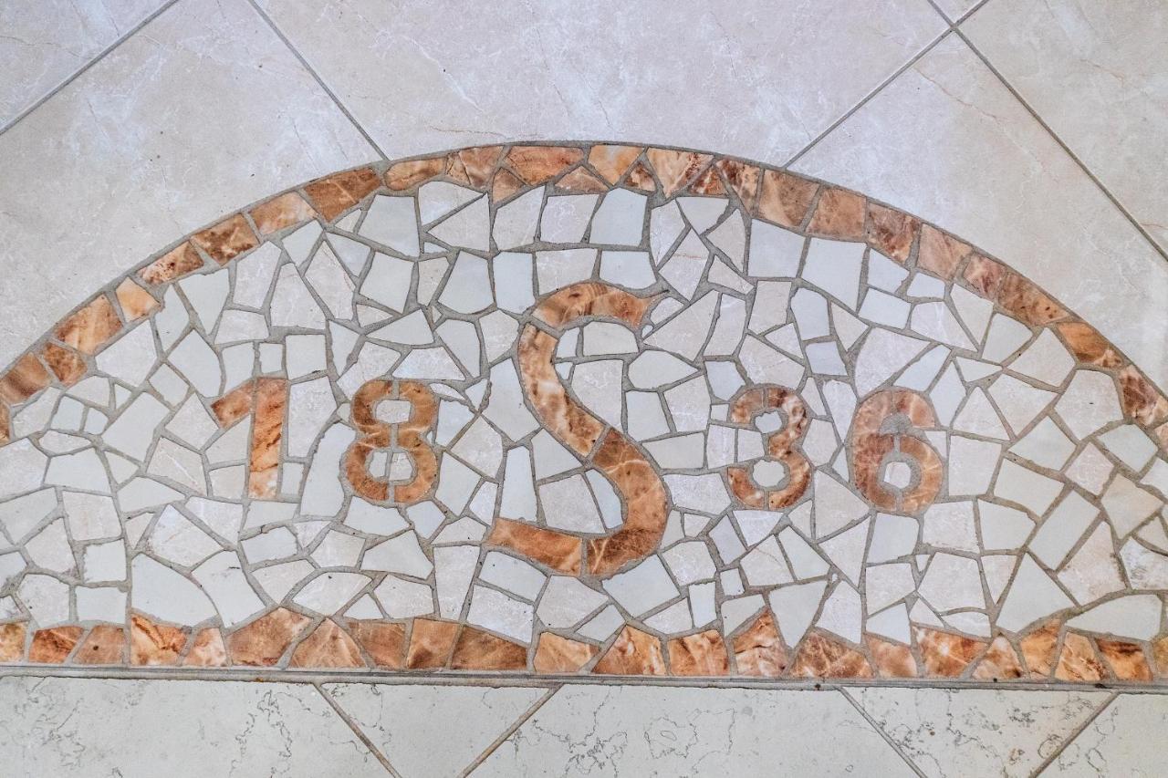 Villa Beatrice 1836 科蒙斯 外观 照片