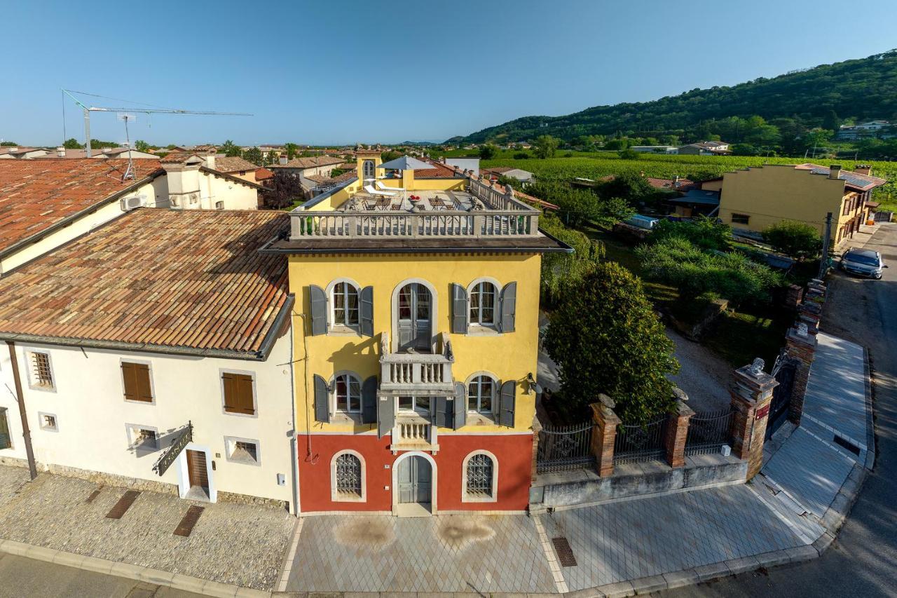 Villa Beatrice 1836 科蒙斯 外观 照片